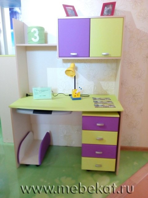 Стол письменный Юниор-2