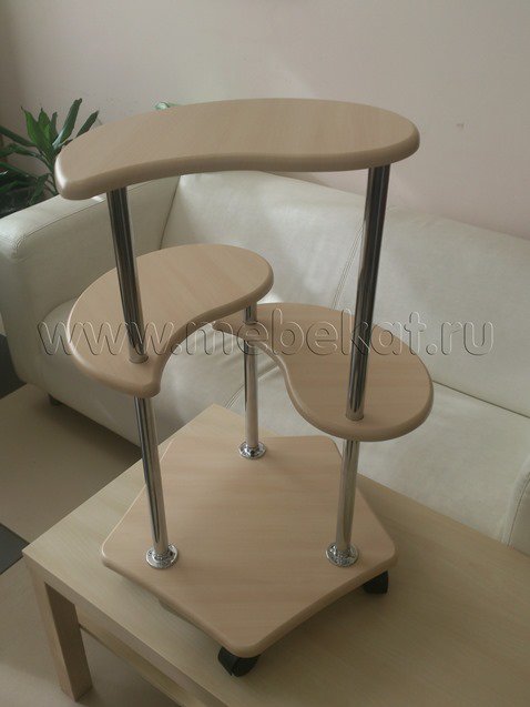 Подставка для цветов В-4