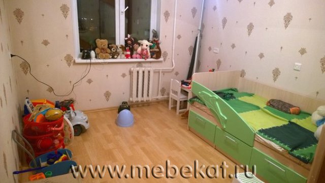 Кровать Дельфин 1,6 м, салатовый глянец