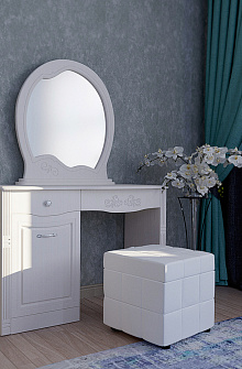 Столик туалетный с зеркалом Ева-10