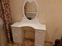 Столик туалетный с зеркалом Гармония