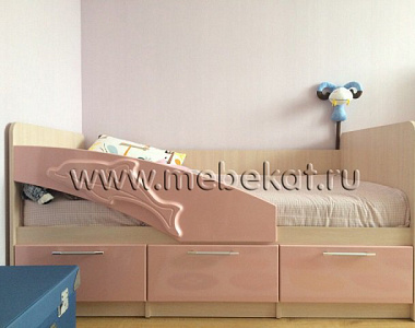 Кровать Дельфин 1,6 розовый глянец