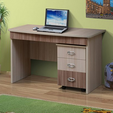 Недорогие Стол письменный Юниор-6 ПМ-7 с доставкой по Екатеринбургу предлагает интернет-магазин Мебелька! Здесь вы можете выбрать и купить детскую мебель по доступной цене.